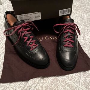 Gucci 1984 original OG Men's Black Sneakers with Burgundy Laces size 9 Gucci
